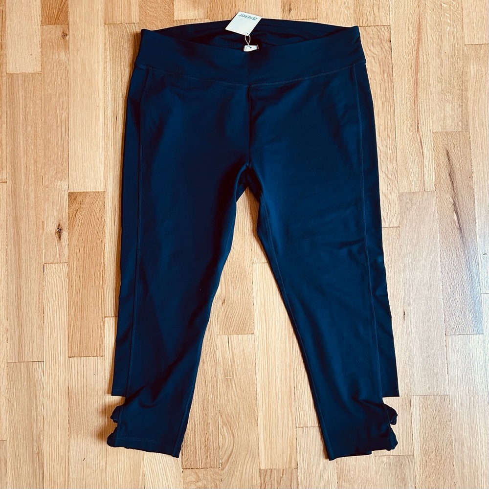 Chico’s Zenergy Deep Navy Side Tie Crop Women's Leggings Chicos Size 3